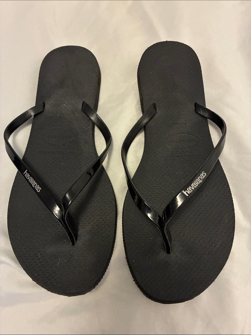 Havaianas Women's Black Glossy Slim Flip Flops - size 39-40